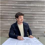 Architecte de formation, je vous forme au dessin en perspective et aux dessins normés. 
Formation à Domicile ou en visio